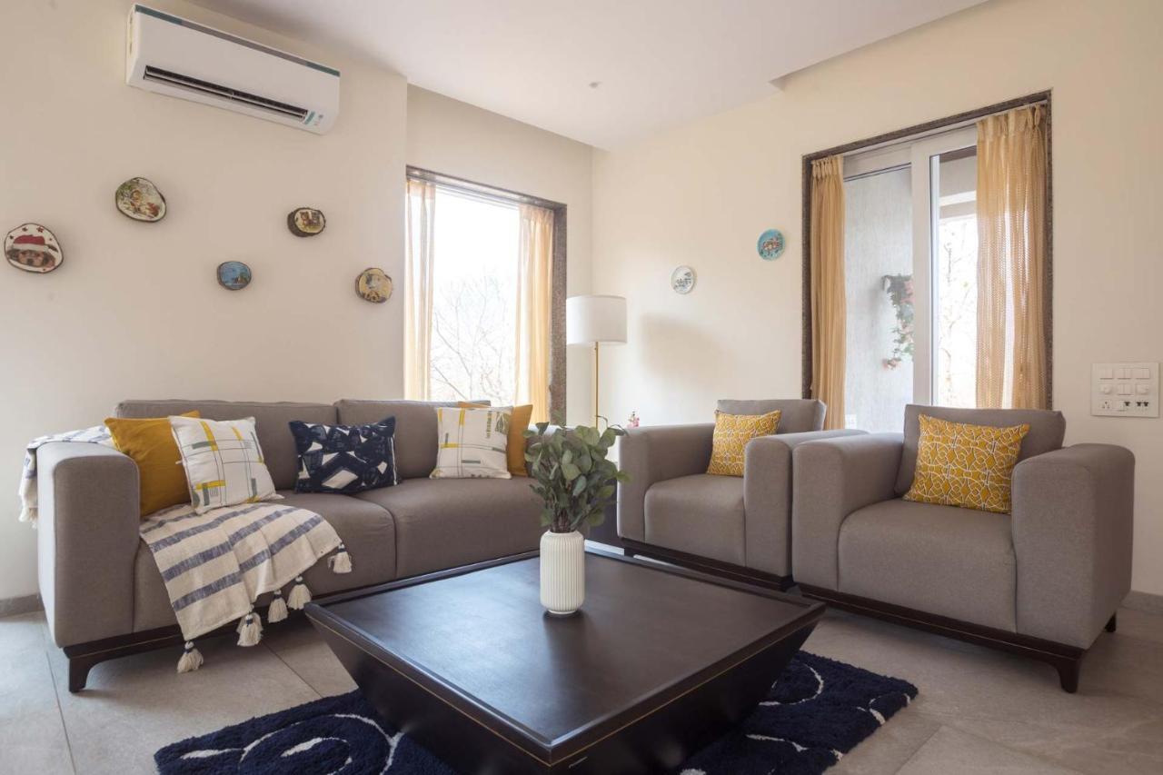 Eden Glade - Khopoli - Mountain-View Villa With Private Pool, Spacious Decks & Indoor Activities Luaran gambar
